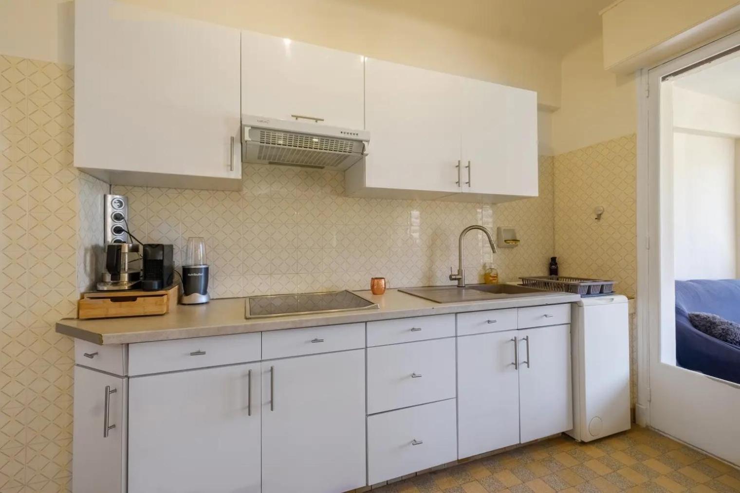 Croisette 2 Bedroom And Terrace Cannes