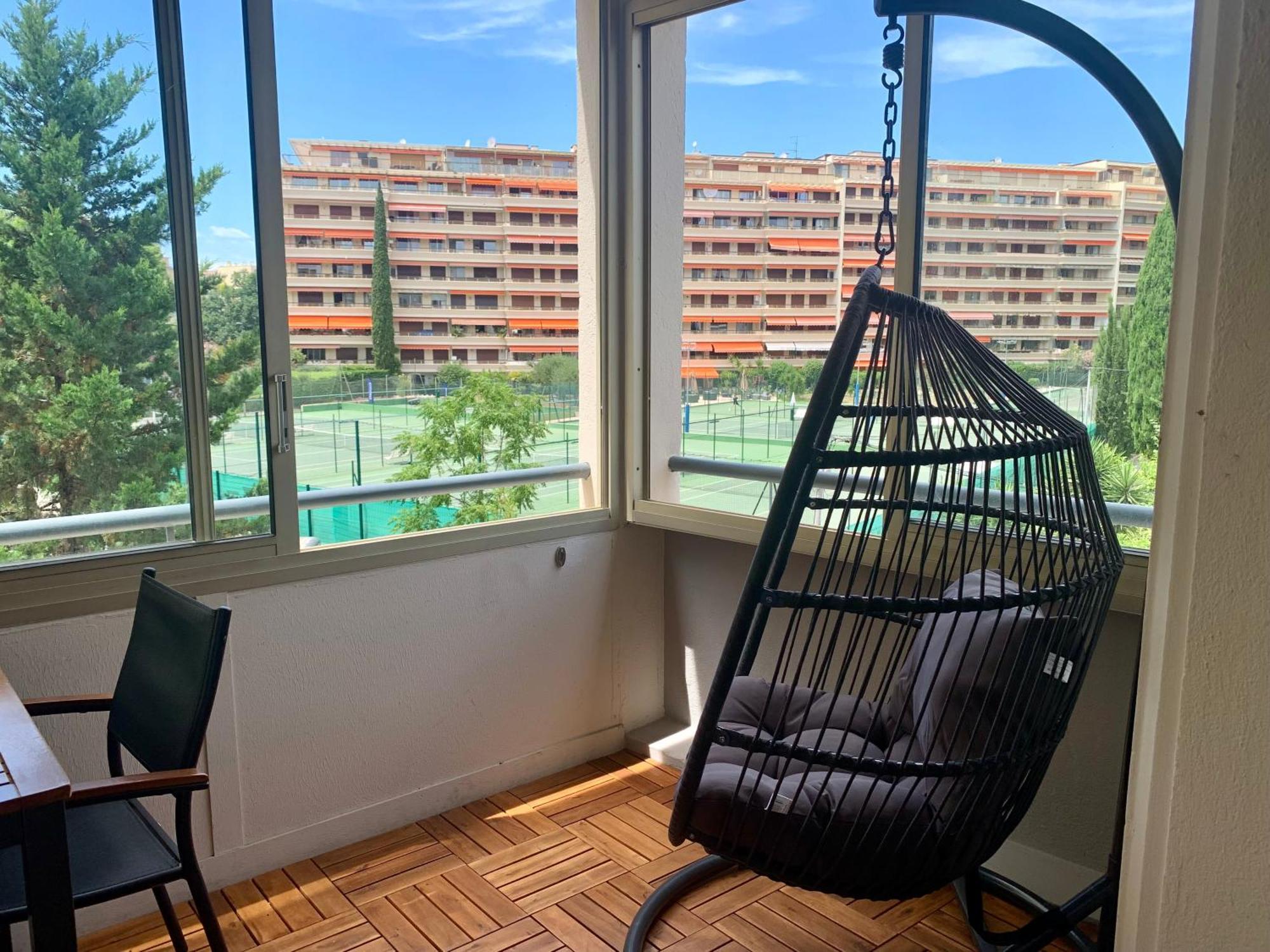 Croisette 2 Bedroom And Terrace Apartment *